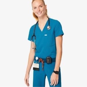 +Figs Catarina scrub top in Alps Blue